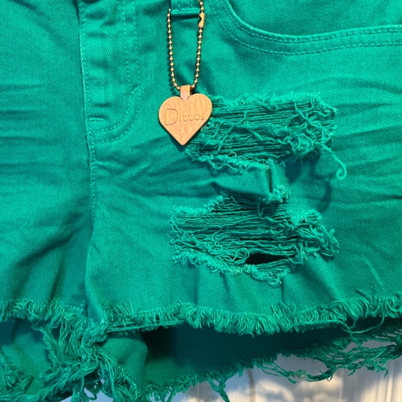 Dittos size 27 cut off shorts - Picture 3 of 11